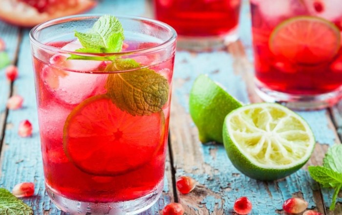 Zomerse-cocktail-met-limoen